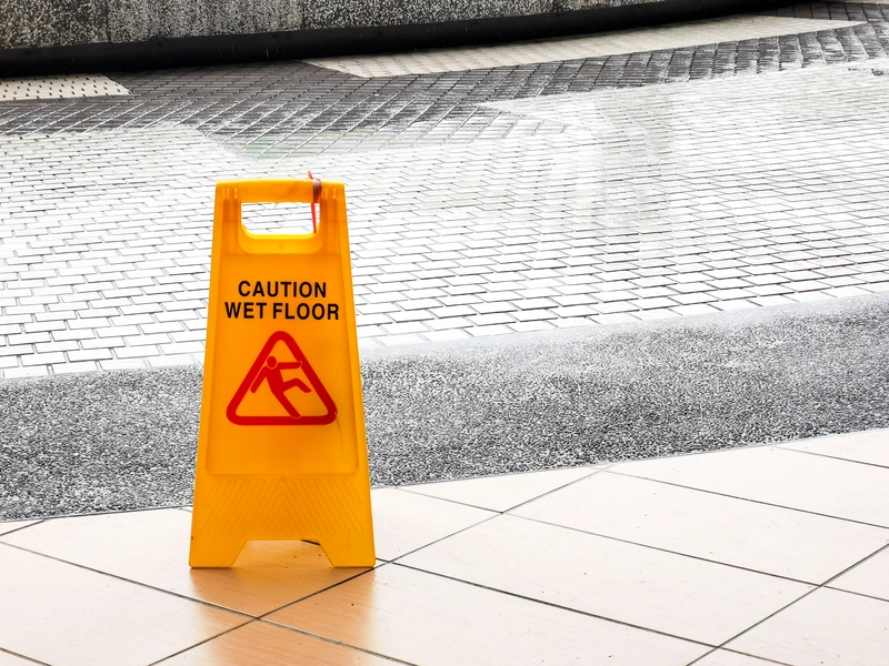 causes of slip and fall accidents