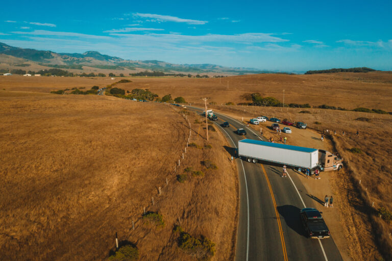 california-semi-truck-accident-mountains